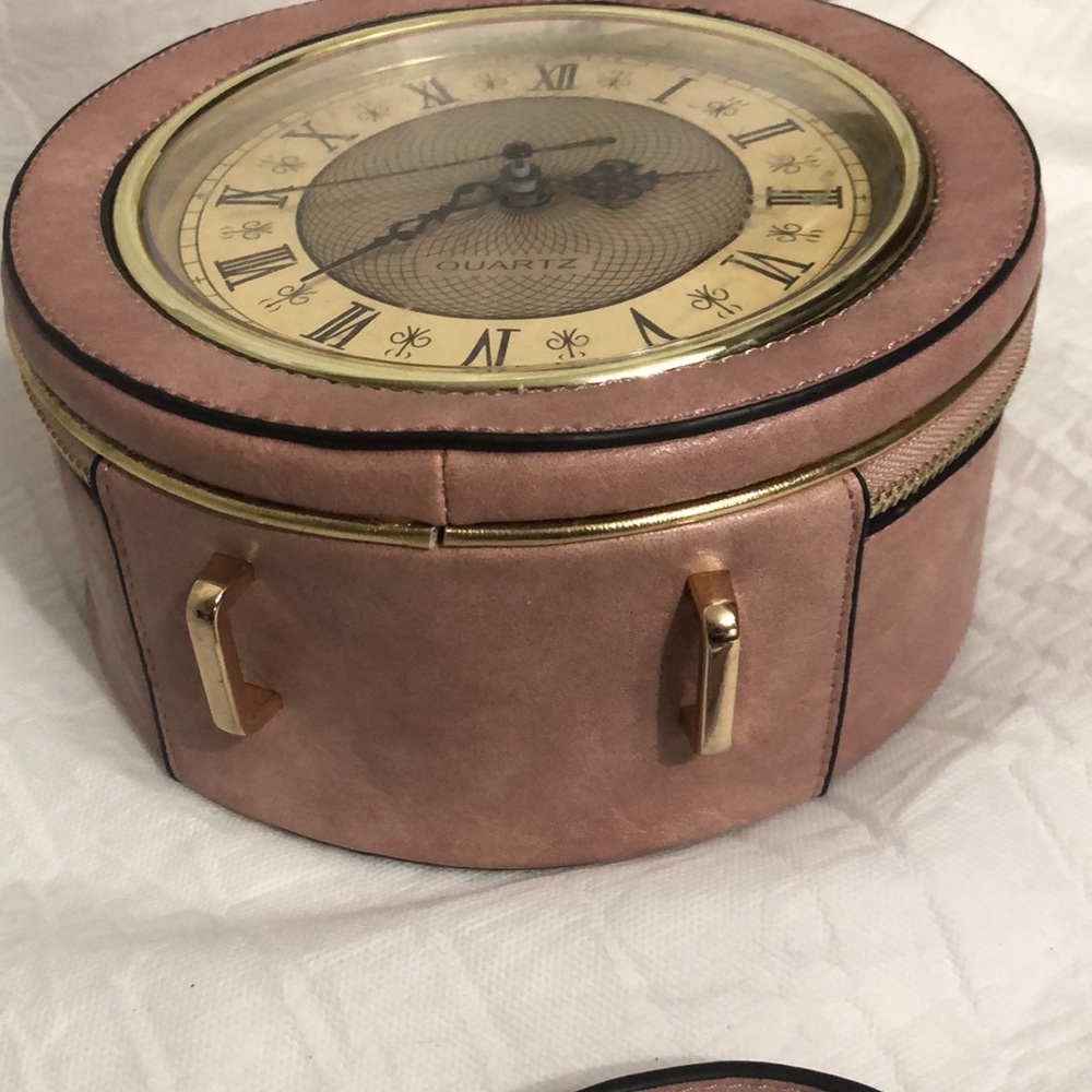 Quartz Retro Clock Shoulder Bag - Picture 6 of 7